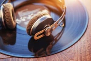 radiocaz_casque_sur_vinil_casinosansdepots.net